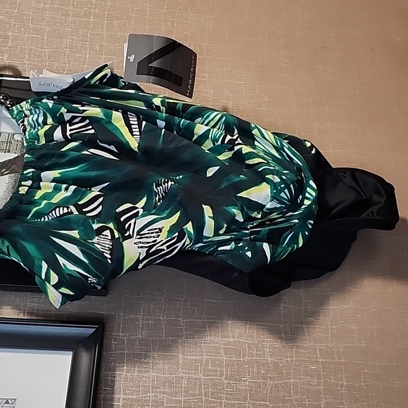 Magicsuit Lisa Barbados One Piece Swimsuit - Picture 5 of 14